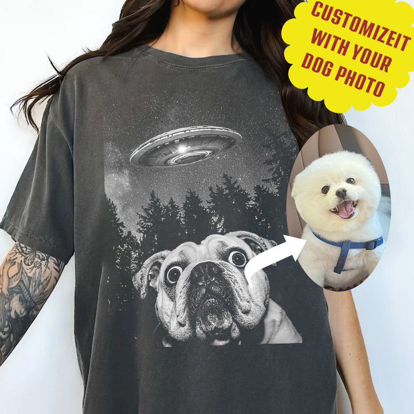 Personalized dog Taking Selfie with UFOs Funny Unisex T-Shirt