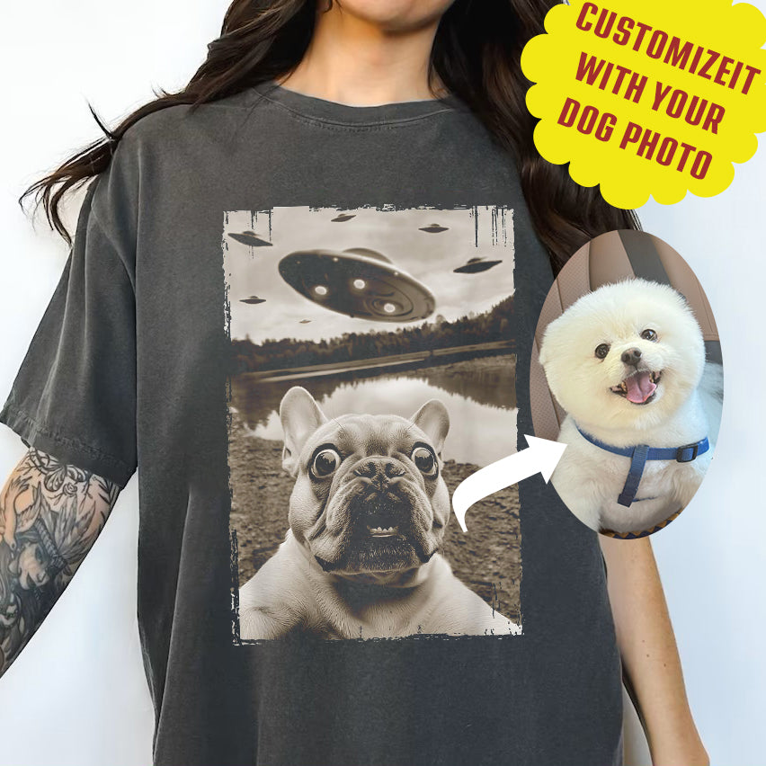 Personalized dog Taking Selfie with UFOs Funny Unisex T-Shirt