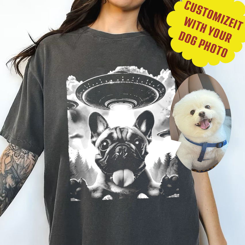 Personalized dog Taking Selfie with UFOs Funny Unisex T-Shirt