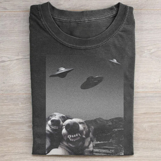 Funny selfie Dogs With Alien UFO Funny Dog With his Friend T-Shirt - heygraff